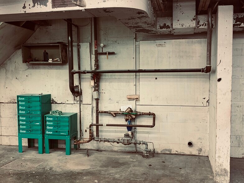 More Photos Of 4440 Salem Ave, Dayton Auto Repair For Sale