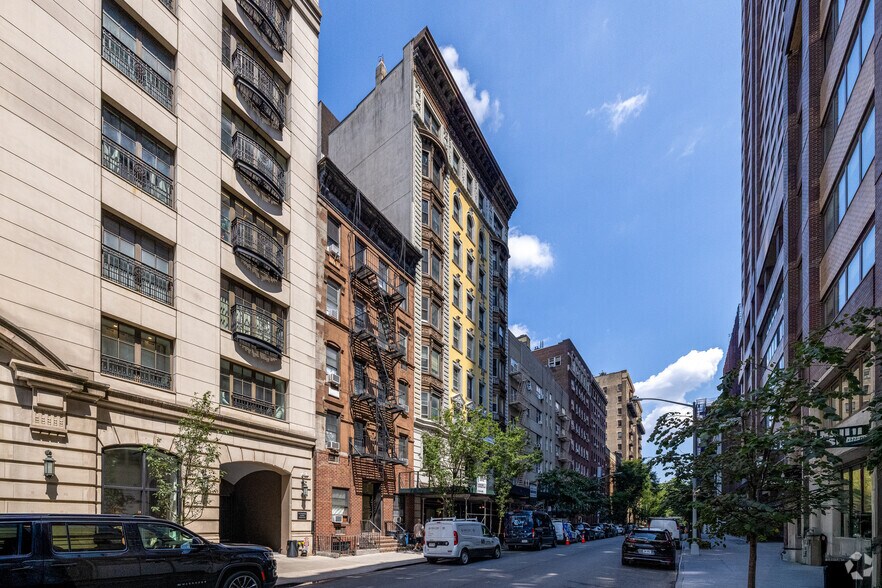 Primary Photo Of 35 W 64th St, New York Apartments For Lease