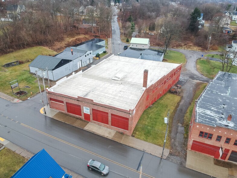 More Photos Of 468 E Washington St, New Castle Manufacturing For Lease