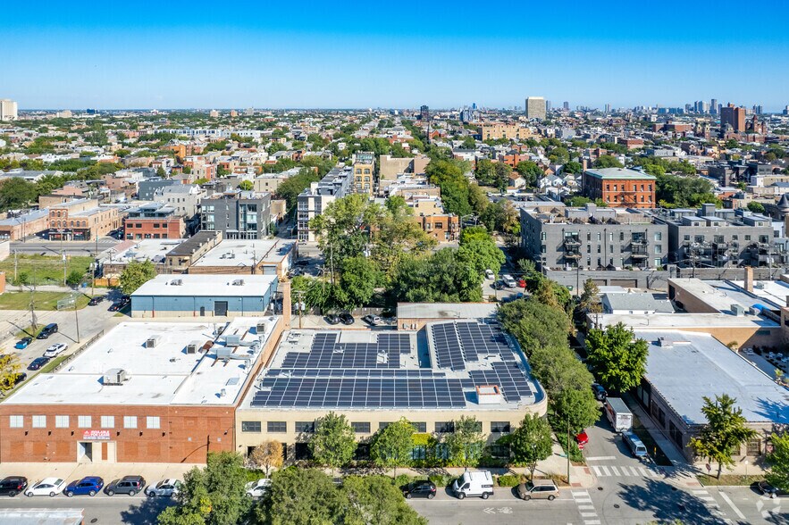 More Photos Of 1700 W Hubbard St, Chicago Light Distribution For Lease