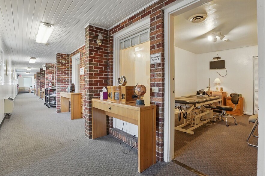 More Photos Of 507 Pittsburgh St, Springdale Rehabilitation Center For Sale