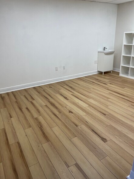 More Photos Of 933 Oleander Way S, South Pasadena Medical For Lease