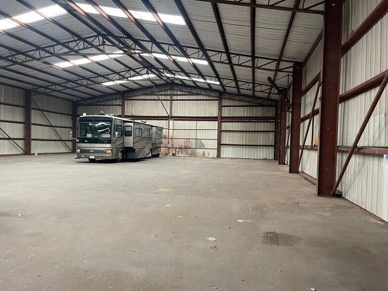 More Photos Of 575 Proffitt st, Midlothian Warehouse For Lease