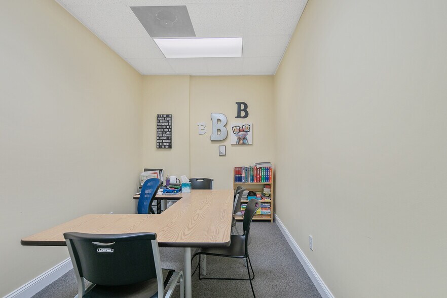 More Photos Of 2915 Raeford Rd, Fayetteville Medical For Sale