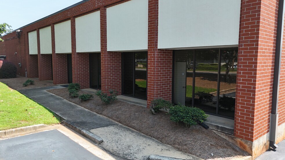 More Photos Of 2029-2033 Tucker Industrial Rd, Tucker Manufacturing For Lease