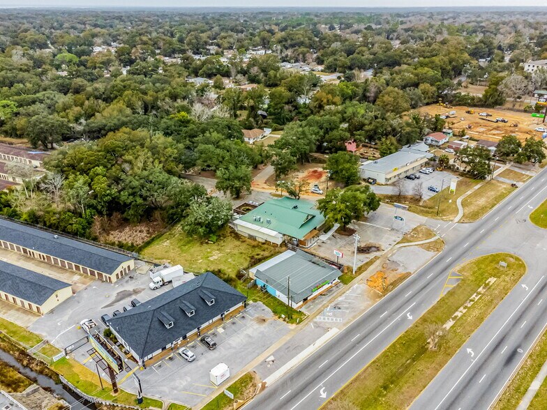 More Photos Of 131 New Warrington Rd, Pensacola Restaurant For Sale