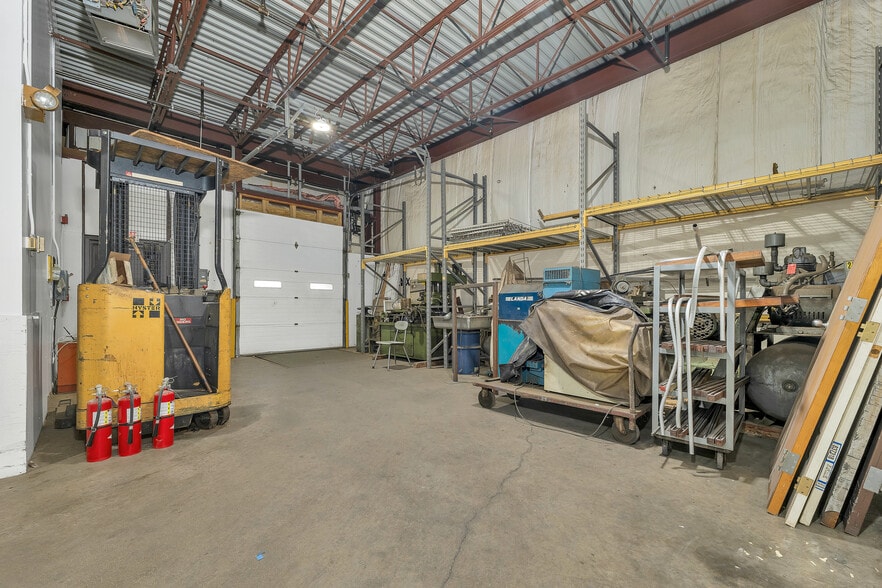 More Photos Of 200 Tilton Rd, Northfield Distribution For Lease