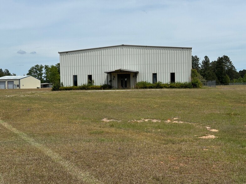 More Photos Of 1206 Shannon Blvd, Louisville Industrial For Sale