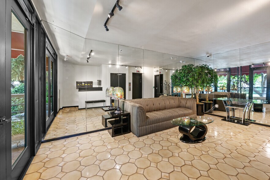 More Photos Of 1360 S Beverly Glen Blvd, Los Angeles Apartments For Sale