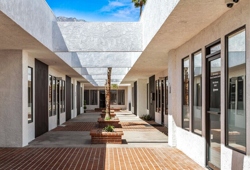 More Photos Of 2150 E Tahquitz Canyon Way, Palm Springs Medical For Lease