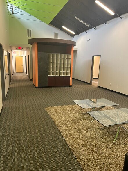 More Photos Of 2631 N Shields Blvd, Oklahoma City Freestanding For Lease