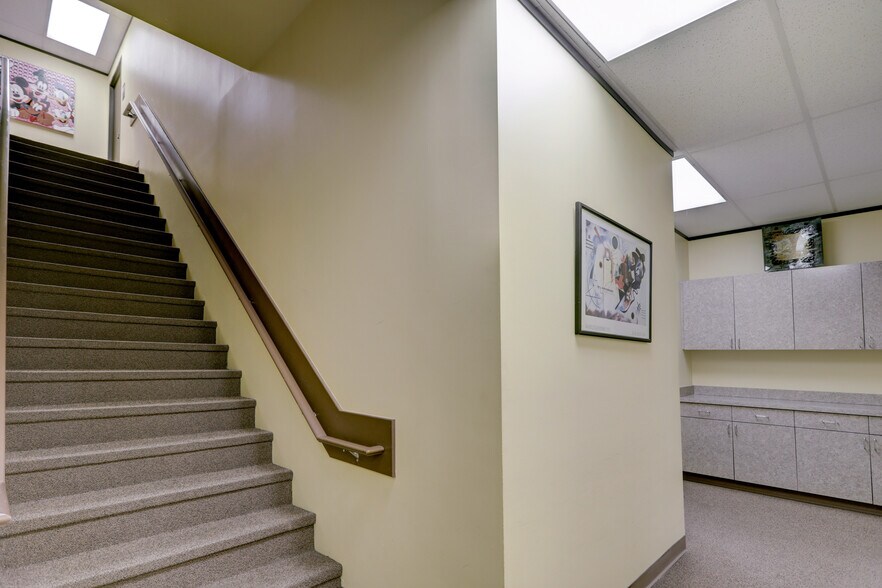 More Photos Of 19701 Kingwood Dr, Kingwood Medical For Sale
