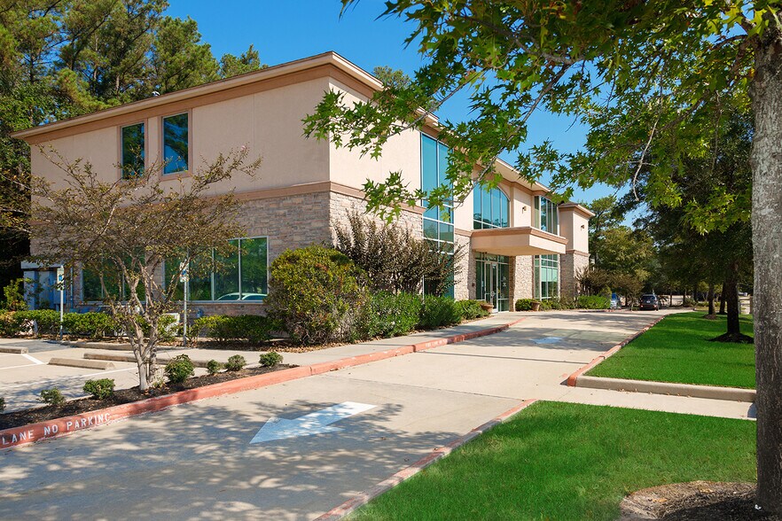 More Photos Of 114 Vision Park Blvd, Shenandoah Office For Sale