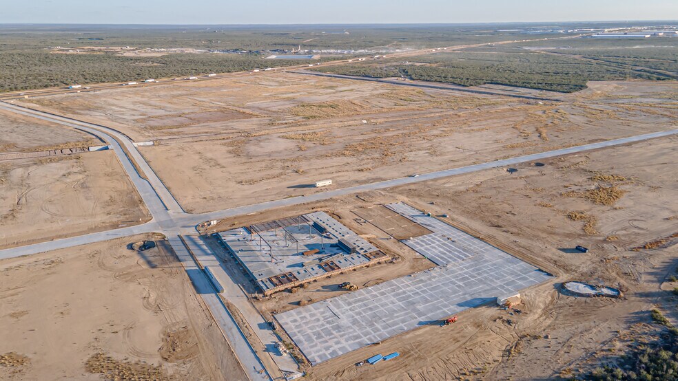More Photos Of Maritime Loop, Laredo Warehouse For Sale