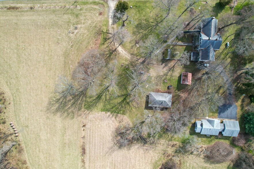 More Photos Of 184-186 NJ-34 Hwy, Holmdel Shelter For Sale