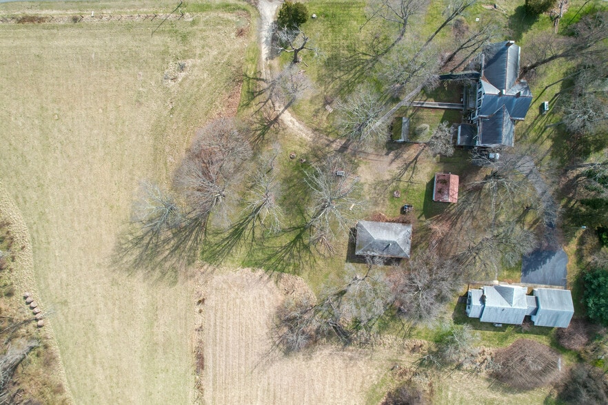 More Photos Of 184-186 NJ-34 Hwy, Holmdel Shelter For Sale