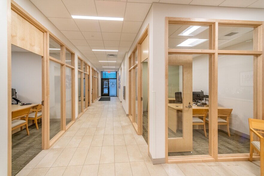 More Photos Of 100-106 S Main st, Ishpeming Bank For Sale