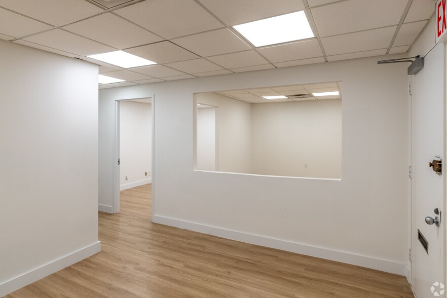 Primary Photo Of 345 E 37th St, New York Medical For Sale