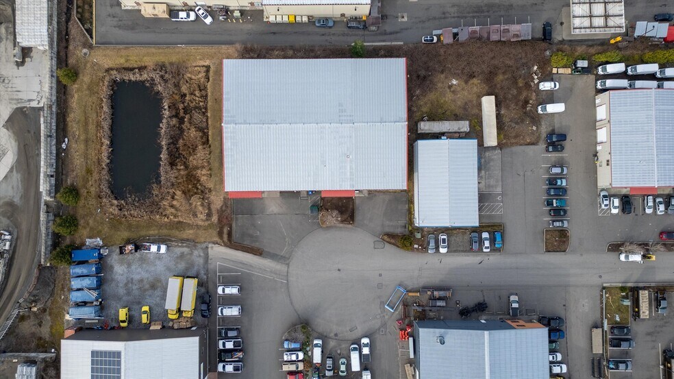 More Photos Of 3903 Spur Ridge Ln, Bellingham Warehouse For Sale