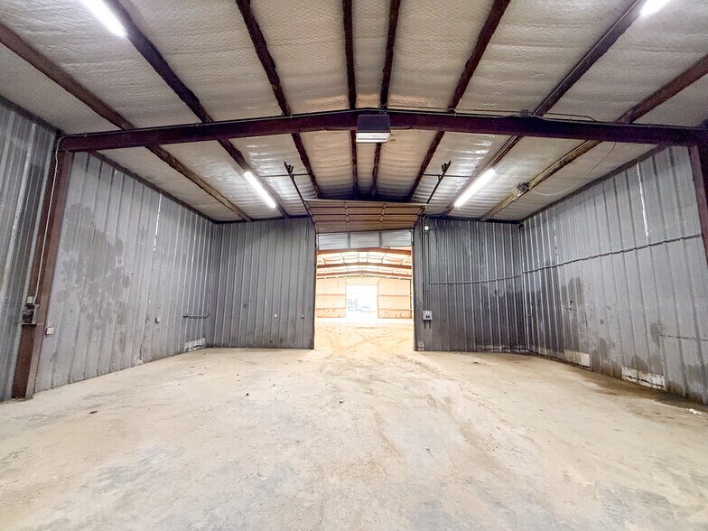 More Photos Of 7007 County 1283 Rd, Odessa Warehouse For Lease
