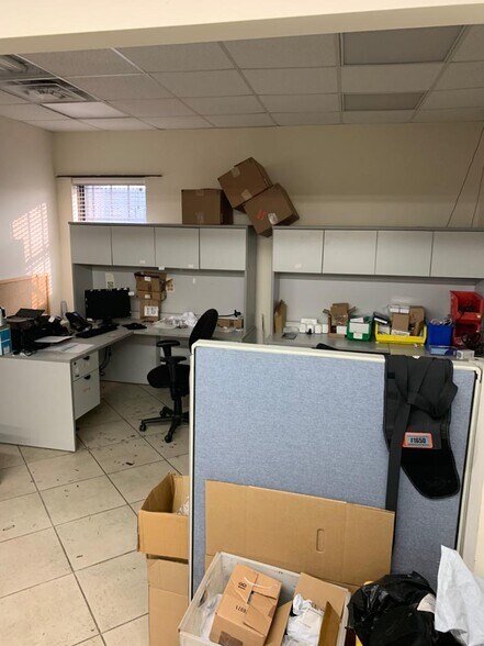 More Photos Of 228 51st St, Brooklyn Warehouse For Lease