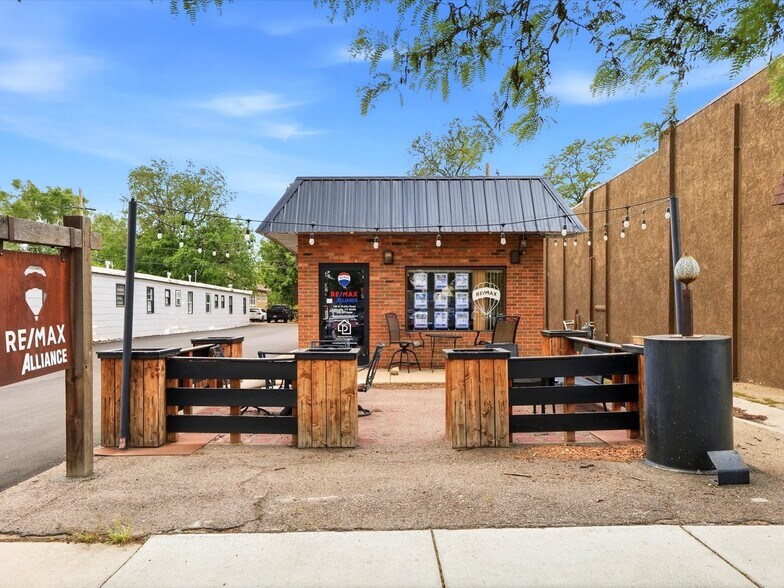 More Photos Of 109 N Public Rd, Lafayette Freestanding For Sale