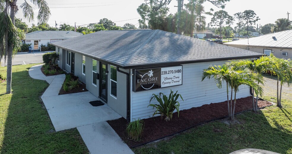 More Photos Of 7320 Sanibel Blvd, Fort Myers Medical For Lease