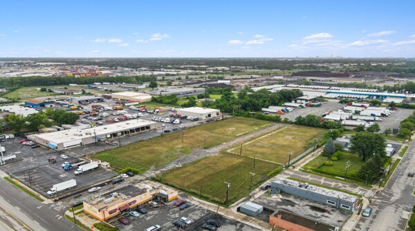 More Photos Of 10450 Tractor St, Dearborn Land For Sale