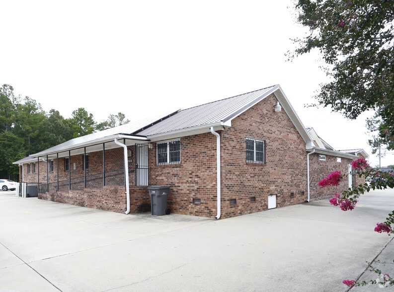 More Photos Of 1220 Walter Reed Rd, Fayetteville Office For Sale