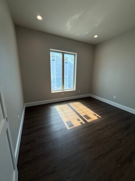 More Photos Of 7196 Crosswater Ave, Tyler Medical For Lease