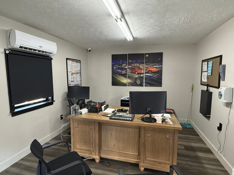 More Photos Of 707 W Main St, Crestline Specialty For Sale