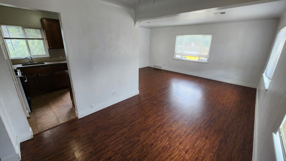 More Photos Of 3233-3249 Steele St, Denver Apartments For Sale