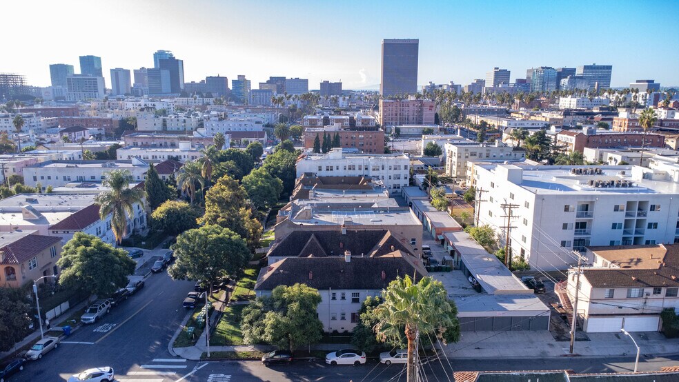 More Photos Of 201-207 S Kenmore Ave, Los Angeles Apartments For Sale