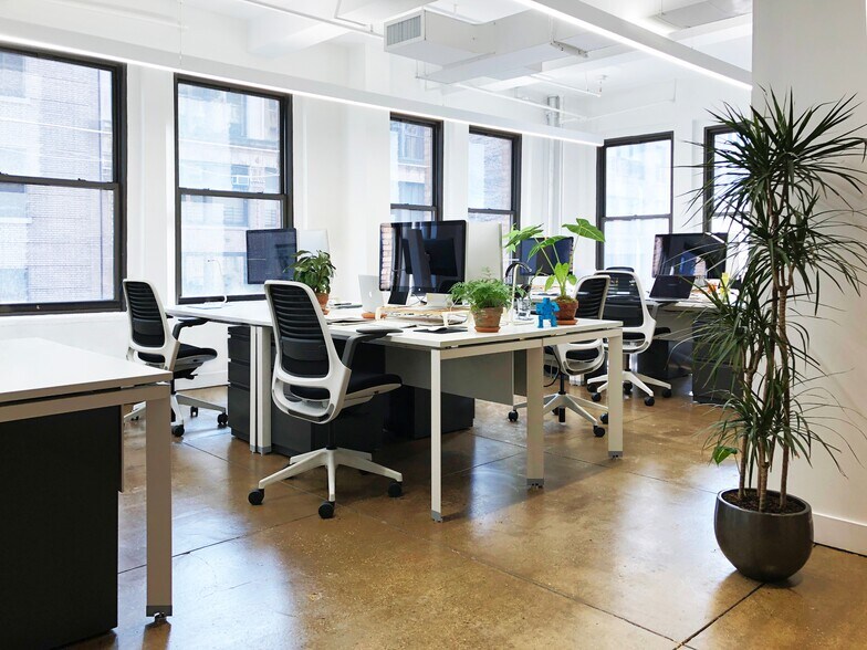 More Photos Of 307 Seventh Ave, New York Office For Lease