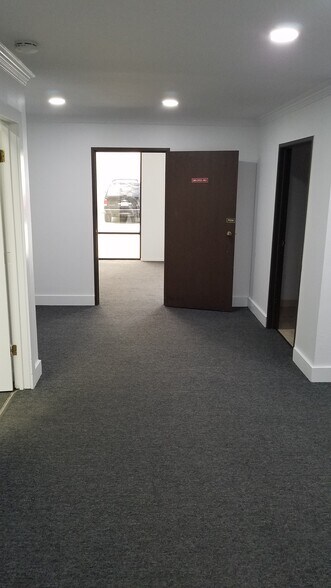 More Photos Of 11626-11632 Goldring Rd, Arcadia Warehouse For Lease