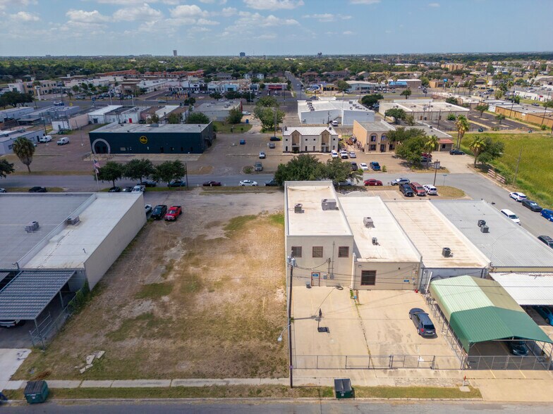 More Photos Of 2032 Orchid Ave, McAllen Office Residential For Sale