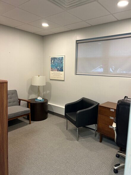 More Photos Of 70 Linwood Ave, Orchard Park Office For Sale