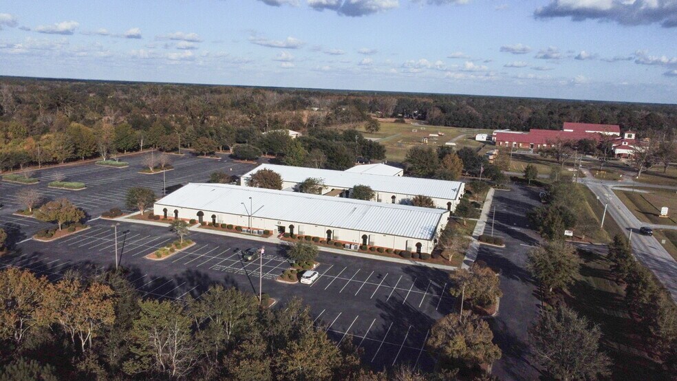 Primary Photo Of 4201 N Forrest St, Valdosta Schools For Lease