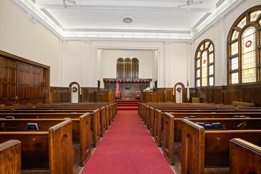 More Photos Of 501 Elizabeth St, Charleston Flex For Sale