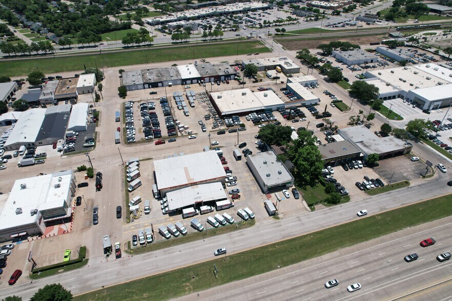 More Photos Of 413-417 N Interurban St, Richardson Warehouse For Sale
