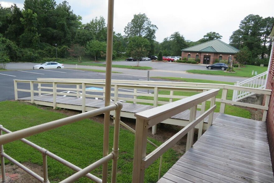 More Photos Of 110 Office Park Dr, Roanoke Rapids Medical For Sale
