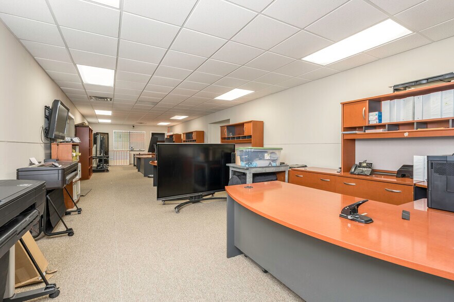 More Photos Of 335 Jeanette Barrett Industrial Blvd, Wetumpka Industrial For Sale