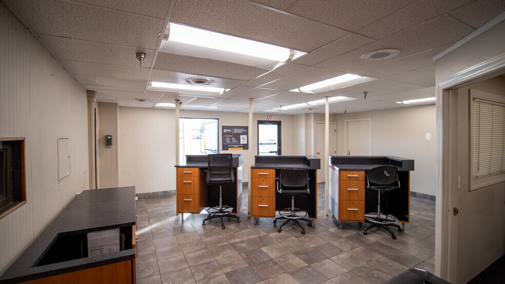 More Photos Of 4444 Highway 52 N, Rochester Auto Dealership For Sale