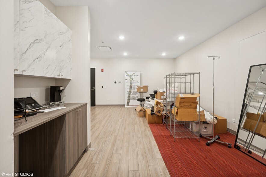 More Photos Of 2335 S Michigan Ave, Chicago Medical For Lease