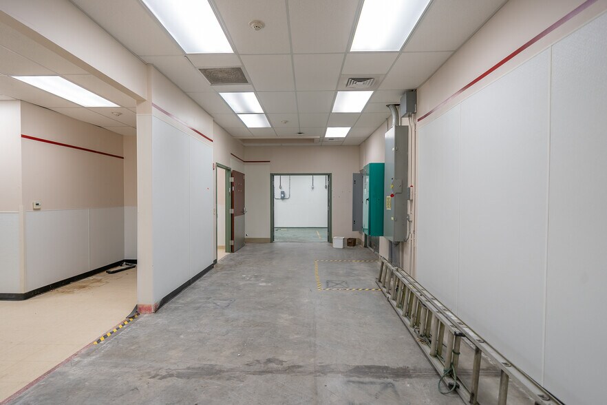 More Photos Of 2012 Industrial Pky, Aberdeen Medical For Sale