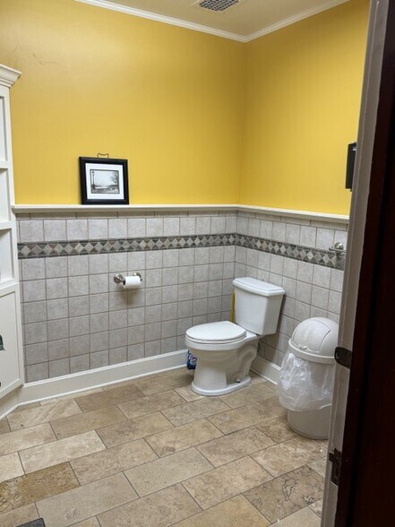 More Photos Of 4629 N Overland Trl, Laporte Unknown For Lease