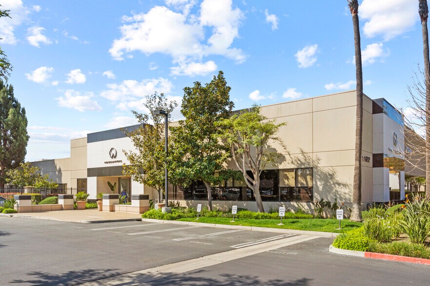More Photos Of 17622 Armstrong Ave, Irvine Research And Development For Lease