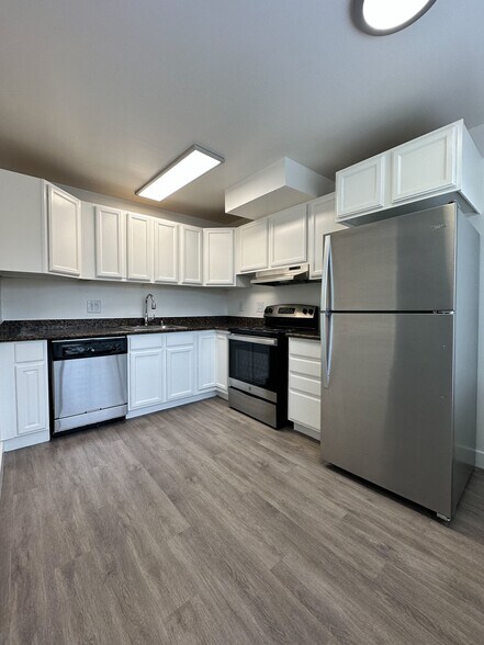 More Photos Of 1720 12th Ave, Oakland Apartments For Sale