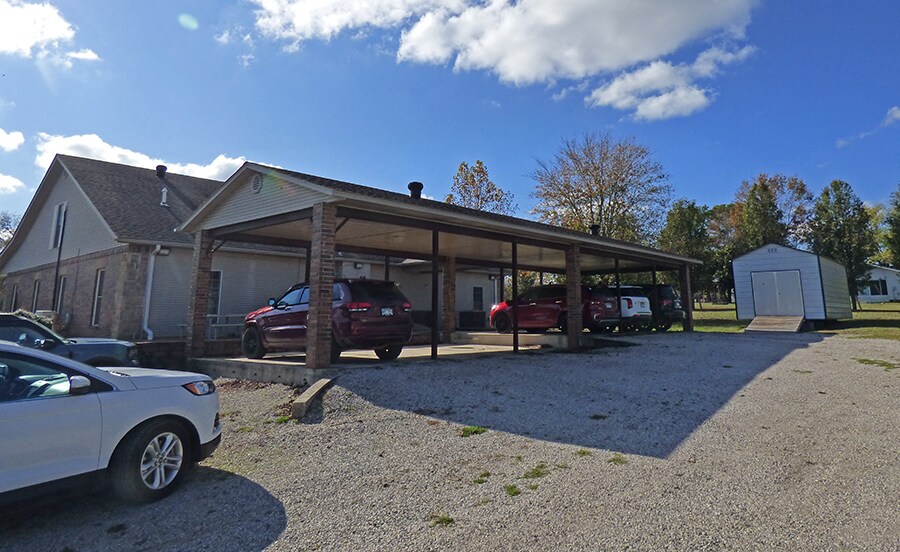 More Photos Of 308 US-62 Hwy, Ash Flat Medical For Sale