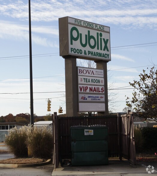 More Photos Of 2700 Woodruff Rd, Simpsonville Unknown For Lease